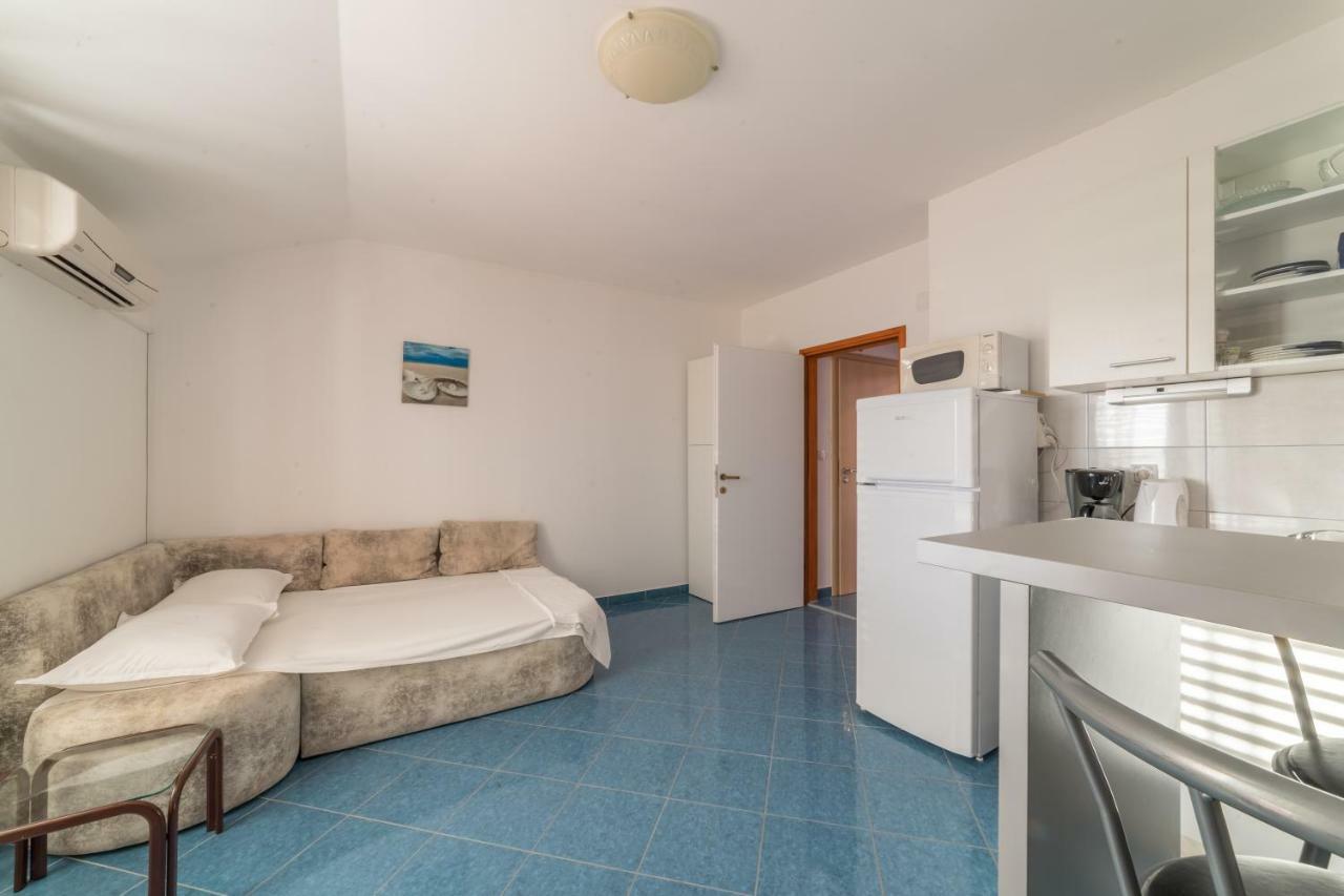 Apartments Jakovcev Betina  Dış mekan fotoğraf