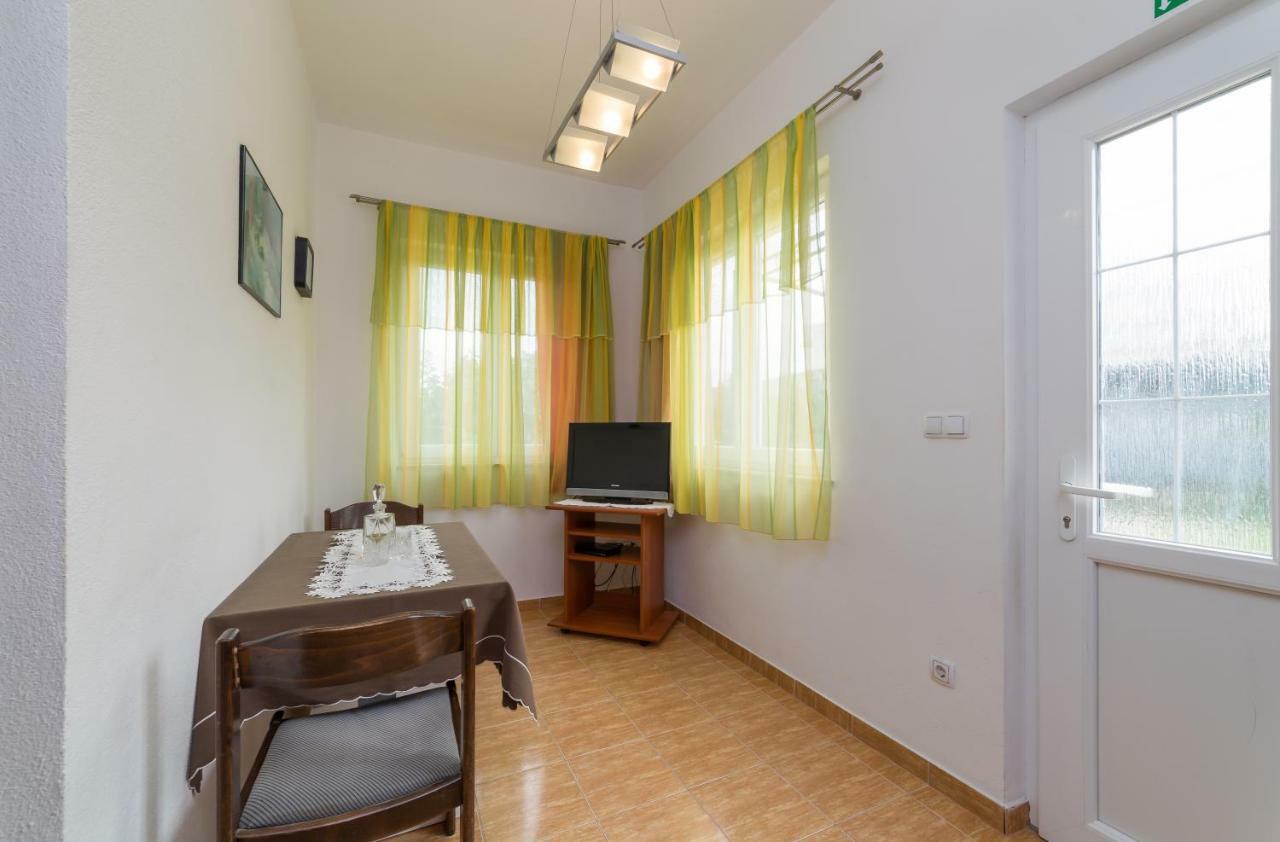 Apartments Jakovcev Betina  Dış mekan fotoğraf