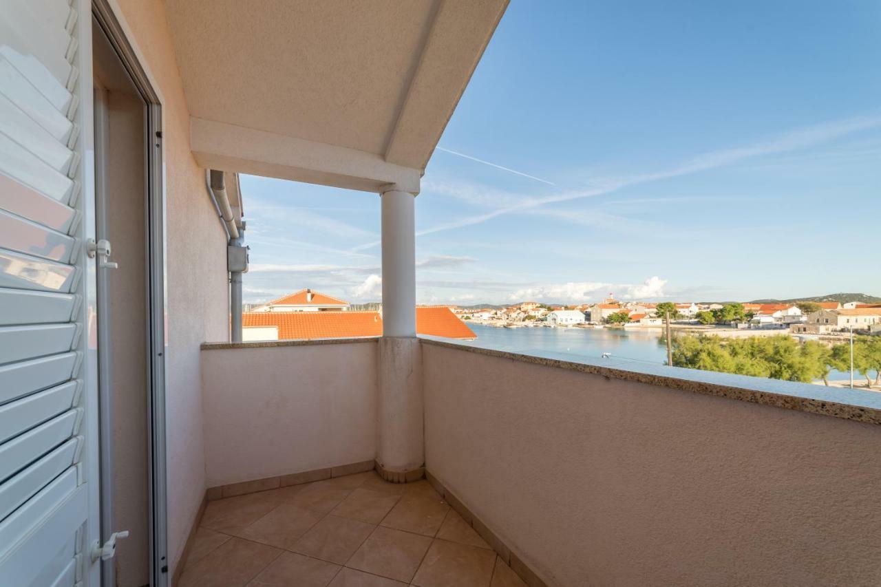 Apartments Jakovcev Betina  Dış mekan fotoğraf